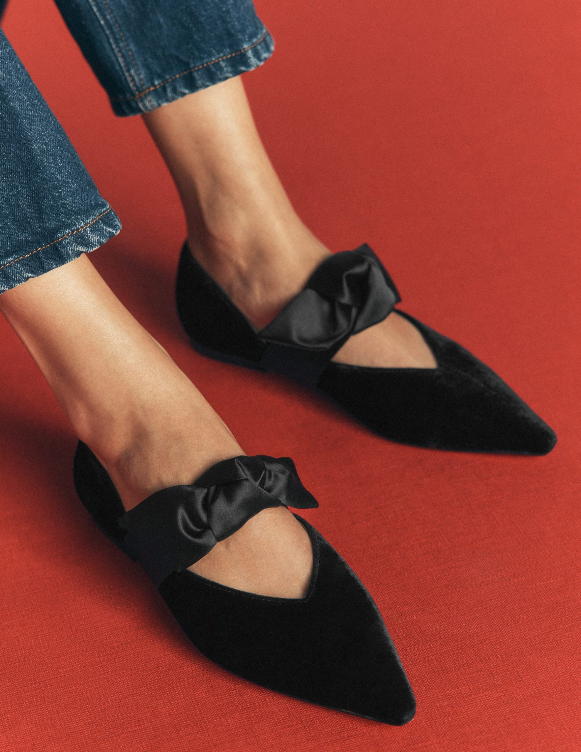 Bow Two Part Flats-Black