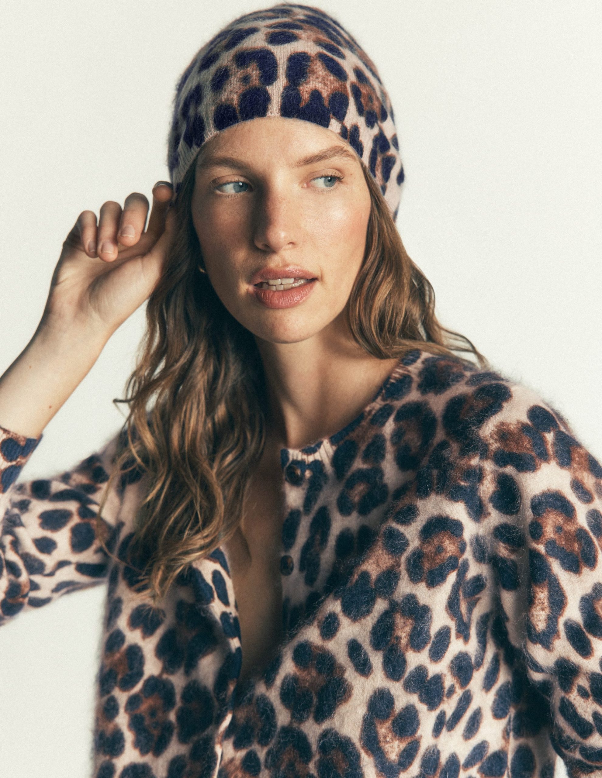 Brushed Cashmere Beanie-Leopard