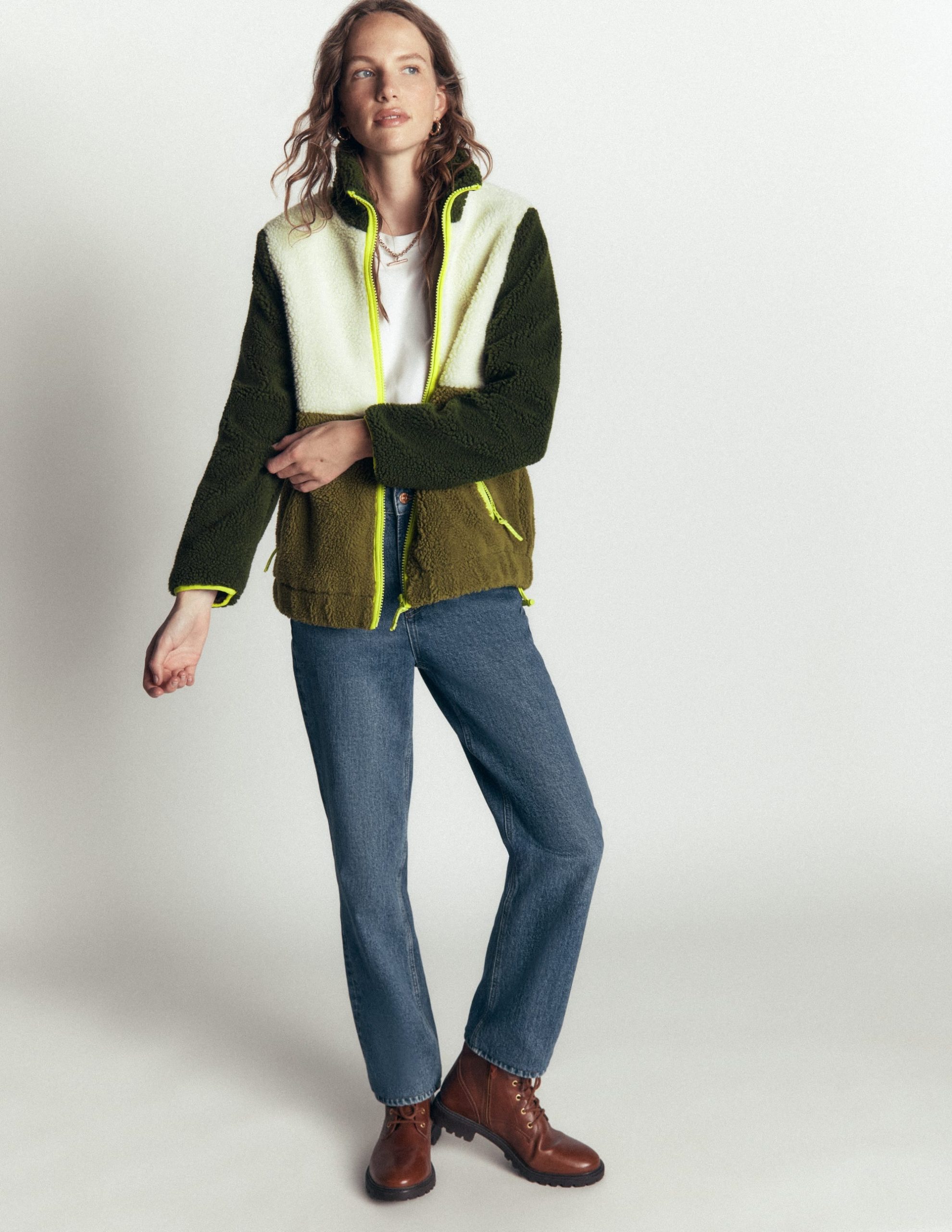 Alnwick Borg Jacket-Green. Ivory Colour Block - Image 4